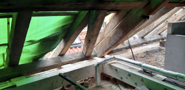 Obr. 15: Detail opravy krovu