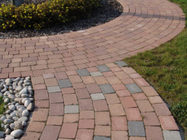 Dlažba HISTORIK upoutá svou nezaměnitelnou patinou