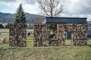 Konverze historické kovárny na kavárnu v Čeladné