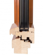 Dřevěná okna s originální dřevěnou okapnicí (zdroj: PKS okna)