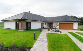 Figaro 11 - engoba černá (foto: Wienerberger/Záhorský)