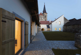 Rekonstrukce staré fary ve Chvalšinách