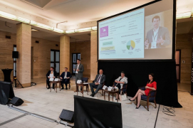 Iniciace Rozvoj staveb pro republiku bohatší byla poprvé představena na konferenci „Když staví soused, bohatneš i ty" v prostorách nové budovy Národního muzea v Praze