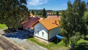 Nádražní budova v Štětkovicích