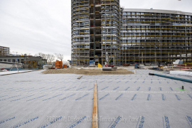 Geotextília drenážneho pásu plní funkciu filtračnej vrstvy a spolu s fóliou vytvára voľný priestor pre odtok vody