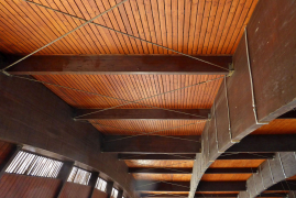 Väznice a priečne vystužovadlo