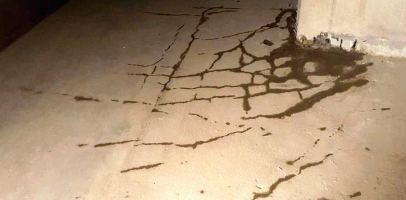 Obr. 1: Radiální trhliny v rohové oblasti