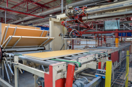 Výrobní linka dveří (zdroj: DOORNITE)