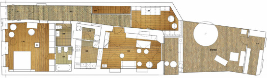 Základní členění stavby nijak zvlášť nezměnilo – jinou pozici má pouze schodiště, v některých místech vznikly nové lehké příčky