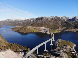 Výst. silnice Fv. 714 "Astfjordkryssinga" vč. tunelů Slordal a Mjones, Norsko