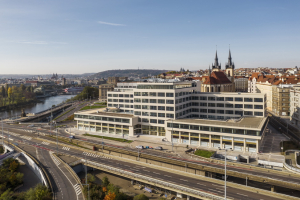 Rekonstruované kanceláře - 1. místo: Bubenská 1