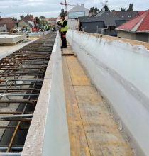 Oprava mostu v Pardubicích inovativně s mostními římsami