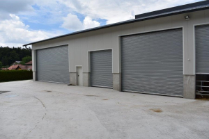 Průmyslová rolovací lamelová vrata Minirol