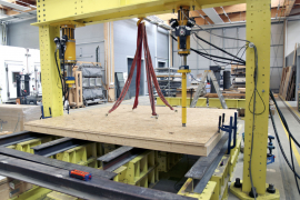 Obr. 3a: Vystavení podlahy účinkům bodového zatížení (UCEEB)