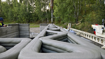 Vyvinutá tiskárna je jedna z mála na světě a první v ČR, která je schopná pracovat i ve venkovním prostředí bez ochranné stavby