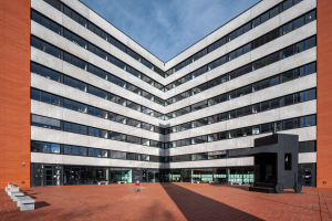 Nová budova ČVUT Praha