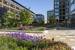 Městský park na podzemních garážích, Vlněna Office Park, Brno