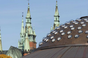 Autobusové nádraží v Kielcích se světlíky FAKRO