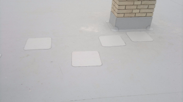 Obdélníková záplata na opravu většího poškození