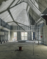 Nad výstavním sálem vznikla nová střecha s vestavbou