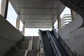 Pohledový beton na stavbě v Praze – Prodloužení podchodu v železniční stanici Praha hlavní nádraží