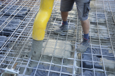 Pohledový beton na stavbě v Praze – Prodloužení podchodu v železniční stanici Praha hlavní nádraží