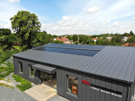 LINDAB – Nová vzorkovna firmy Dachdecker ve Vinařicích u Kladna