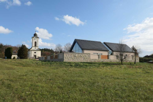 Zrekonstruovaný obecní úřad, České Libchavy