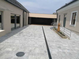 Zrekonstruovaný obecní úřad, České Libchavy