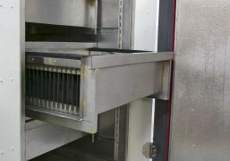 Vkládací zásuvky pro rámečky se vzorky