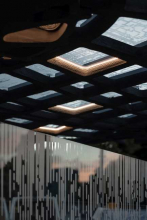 Na Výstavišti v pražských Holešovicích cestujícím slouží první tramvajový přístřešek v ČR vyrobený technologií 3D tisku betonu