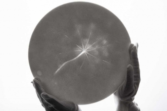 Porous Glass Plasticine – sklokeramická porézní pěna