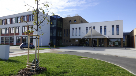 Nová základní škola v Jesenici