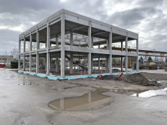 Prefabrikovaný betonový skelet se systémem sloupů, průvlaků a ztužidel