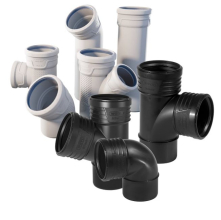 Vliv na přenos hluku v budově pak může mít třeba i taková „drobnost“, jako je podoba instalačních objímek, i těm je tedy potřeba věnovat patřičnou pozornost