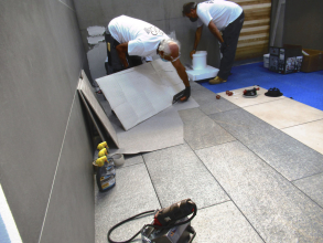 Ukázka z prezentace italských obkladačů na CERSAIE 2021