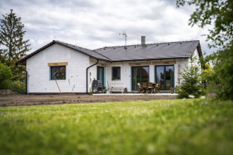 Svépomocí stavěný pasivní dům v Rohozci zajišťuje díky Ytongu tepelný komfort v létě i zimě