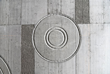 Možností vyjádření architektonického záměru pomocí pohledového betonu je nepřeberně. Záleží jen na fantazii autora a finálním zpracování. Při každé aplikaci pohledového betonu je nutné vše dopředu správně připravit