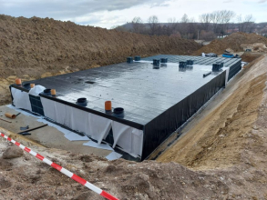 Výrobní závod Valeo, který vyrábí produkty pro chladící a tepelné systémy v automobilovém průmyslu, rozšiřoval výrobní haly