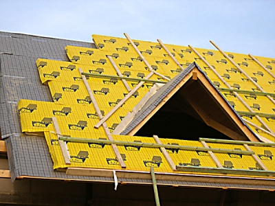 Obr. 8: Bachl tecta-PUR – skladba při montáži