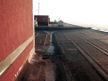 Typické znaky dvouplášťové střechy (OP 1.11)