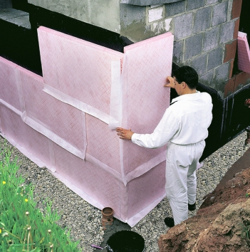 Obr. 6: Tepelná izolace s integrovaným odvodněním – foto z firemního prospektu Rigips