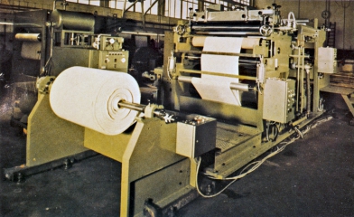 Obr. 6: Stroj na výrobu samolepicích etiket