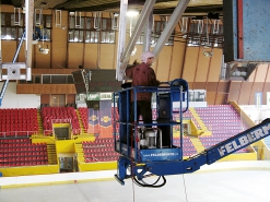 Obr. 6: Predpínanie lana pri spodnej kotevnej konzole