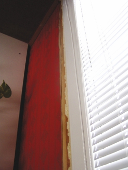 Obr. 4: Špatná struktura PU pěny, vliv vlhkosti