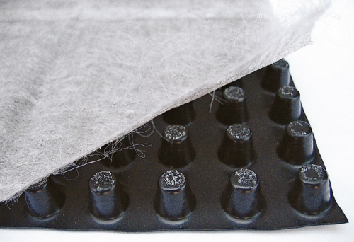 Obr. 38: Drenážní nopová fólie Bauder NF 10