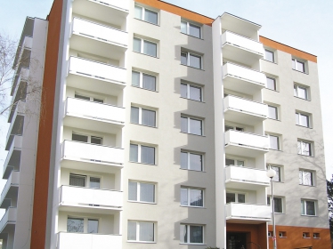 Obr. 42b: Tentýž dům s montovanými lodžiemi ŽPSV