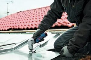 Akumulátorové nůžky na plech GSC 10,8 V-LI Professional