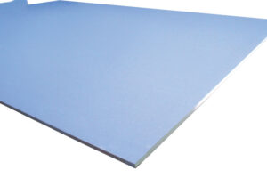 Modrá akustická impregnovaná deska Rigips do vlhkých prostor