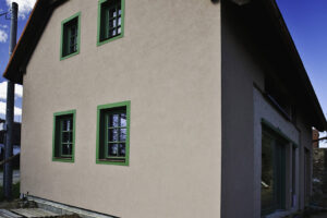 Zajímavá dřevostavba s kombinací původních materiálů a moderních technologií